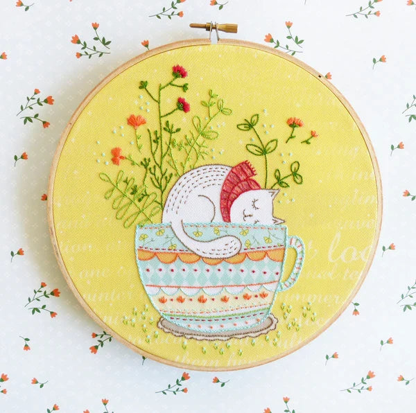 Sweet Dreams 8" Embroidery Kit