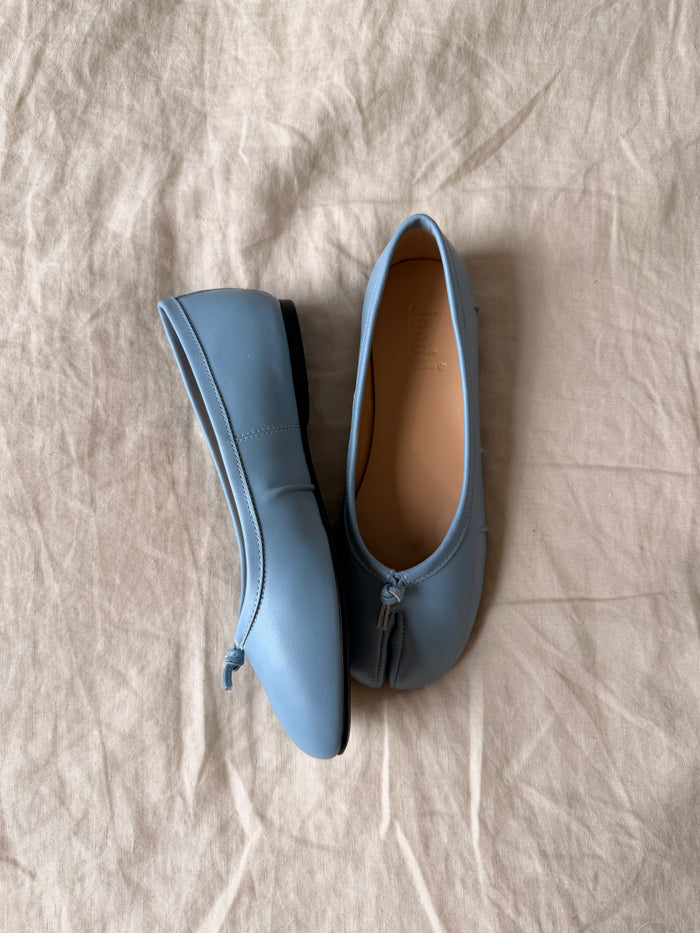 Madison Tabis (Genuine Leather)