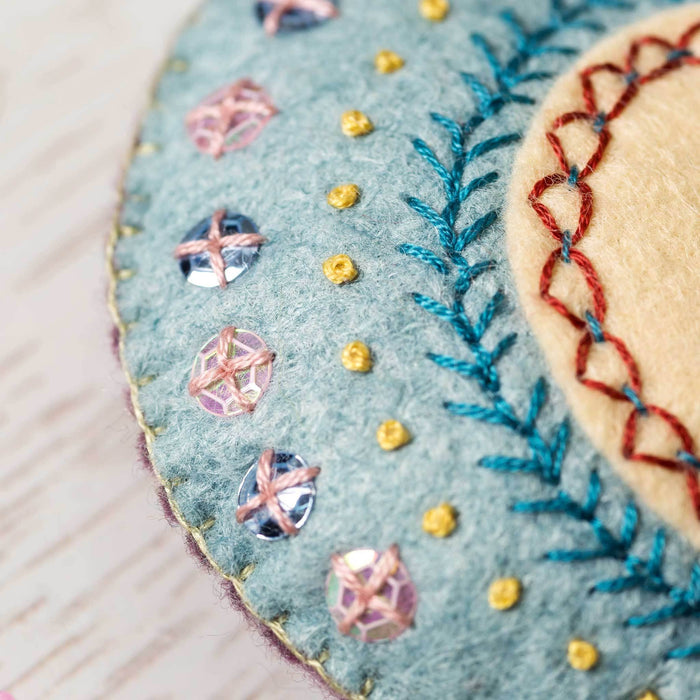 Embroidered Heart Felt Craft Mini Kit