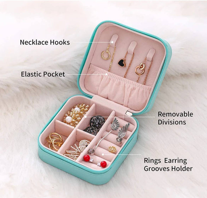 *Portable Jewelry Case