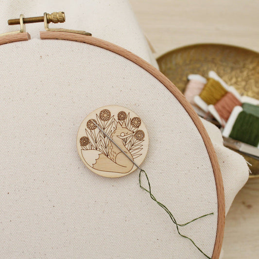 Wood Fox Needle Minder